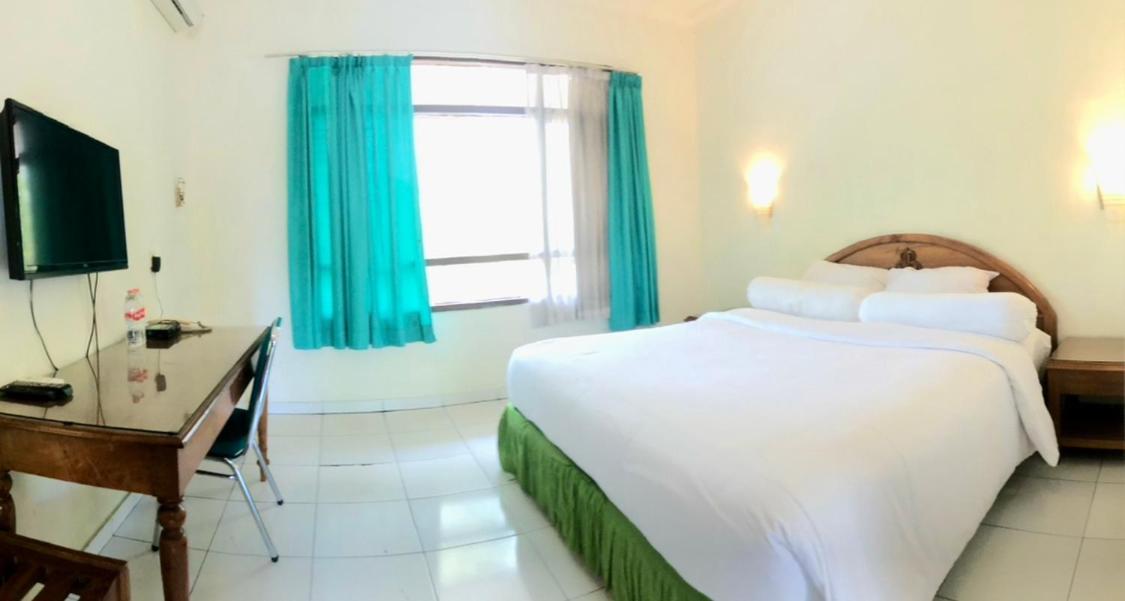 Front One Resort Indraloka Temanggung 外观 照片